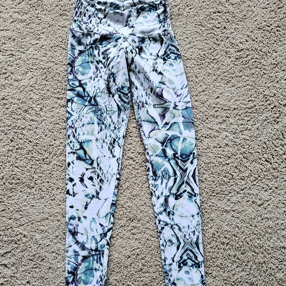 Leggings - Picture 1 of 2